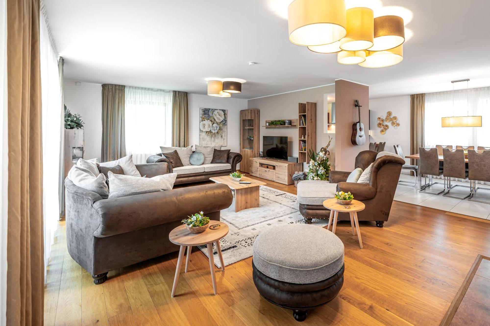 Villa With Pool & Sauna In Beer Village Velke Popovice Luaran gambar